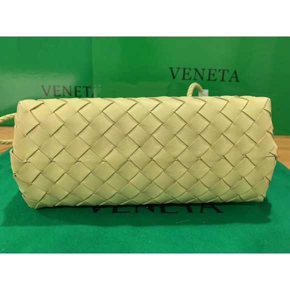 Bottega Veneta Small Andiamo Bag In Ice Cream Intrecciato Lambskin Bottega Veneta Small Andiamo Bag In Ice Cream Intrecciato Lambskin