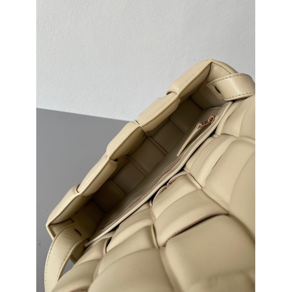 Bottega Veneta Padded Cassette Bag In Porridge Intrecciato Lambskin Bottega Veneta Padded Cassette Bag In Porridge Intrecciato Lambskin