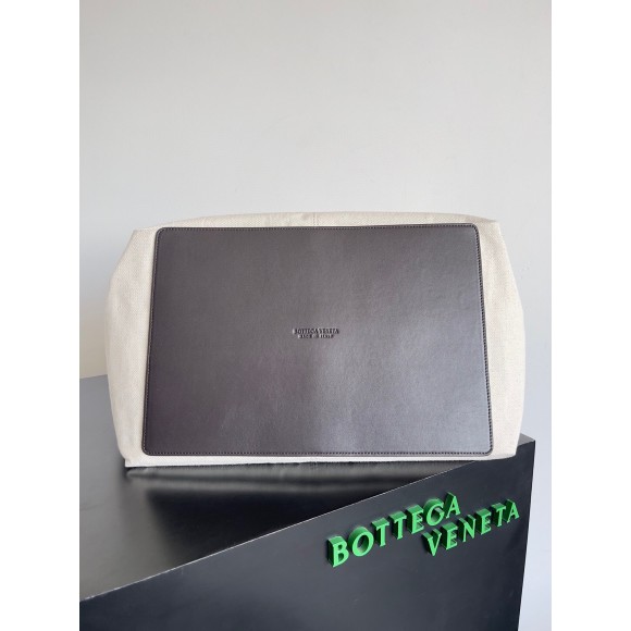 Bottega Veneta Large Flip Flap Bag in Canvas with Fondant Leather Bottega Veneta Large Flip Flap Bag in Canvas with Fondant Leather