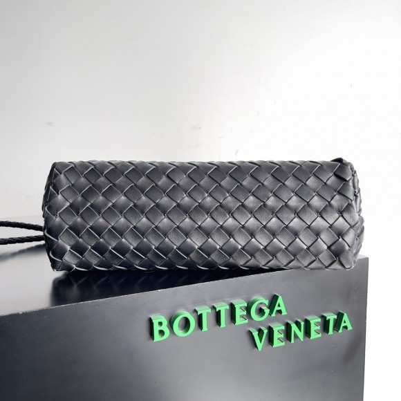 Bottega Veneta Andiamo Small East/West Bag In Black Intrecciato Lambskin Bottega Veneta Andiamo Small East/West Bag In Black Intrecciato Lambskin