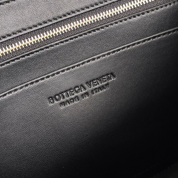 Bottega Veneta Andiamo Small East/West Bag In Black Intrecciato Lambskin Bottega Veneta Andiamo Small East/West Bag In Black Intrecciato Lambskin