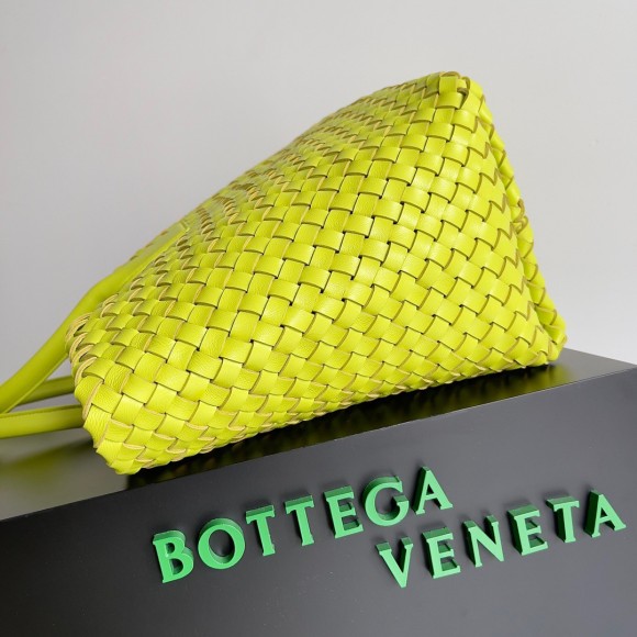 Bottega Veneta Cabat Large Bag In Acid Kiwi Intrecciato Lambskin Bottega Veneta Cabat Large Bag In Acid Kiwi Intrecciato Lambskin