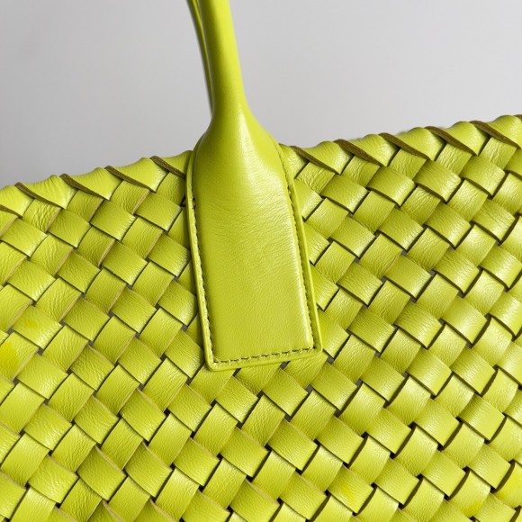 Bottega Veneta Cabat Large Bag In Acid Kiwi Intrecciato Lambskin Bottega Veneta Cabat Large Bag In Acid Kiwi Intrecciato Lambskin