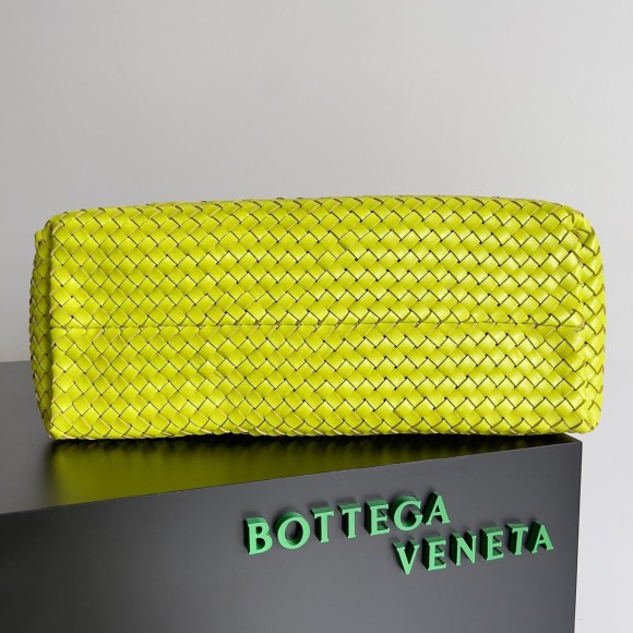 Bottega Veneta Cabat Large Bag In Acid Kiwi Intrecciato Lambskin Bottega Veneta Cabat Large Bag In Acid Kiwi Intrecciato Lambskin