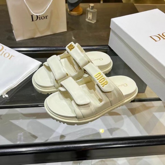 Dior DiorAct Slides In White Lambskin Dior DiorAct Slides In White Lambskin
