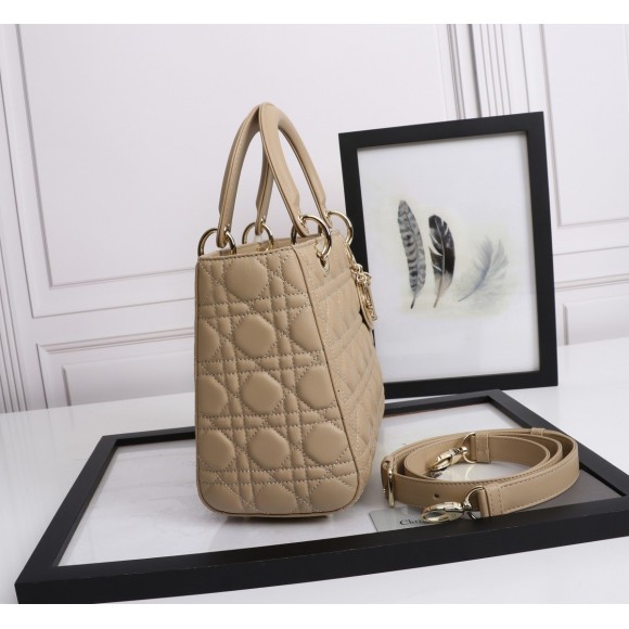 Dior Lady Dior Medium Bag in Beige Lambskin with Enamel Charm Dior Lady Dior Medium Bag in Beige Lambskin with Enamel Charm