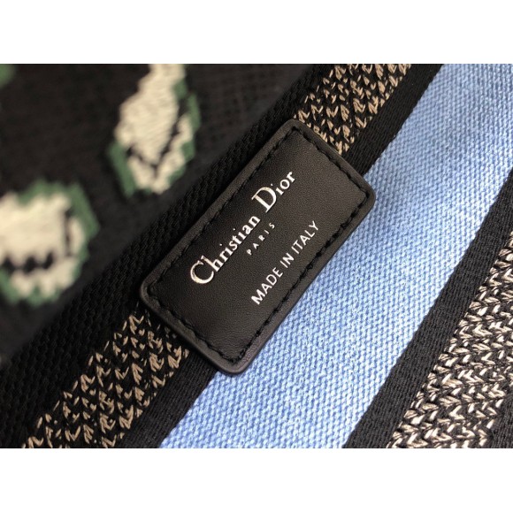 Dior Lady D-Lite Medium Bag In Black Pixel Zodiac Embroidery Dior Lady D-Lite Medium Bag In Black Pixel Zodiac Embroidery