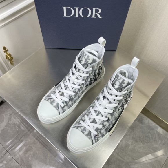 Dior Men's B23 High-top Sneakers In White and Black Oblique Canvas Dior Men's B23 High-top Sneakers In White and Black Oblique Canvas