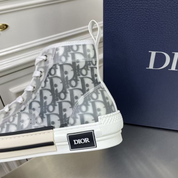 Dior Men's B23 High-top Sneakers In White and Black Oblique Canvas Dior Men's B23 High-top Sneakers In White and Black Oblique Canvas