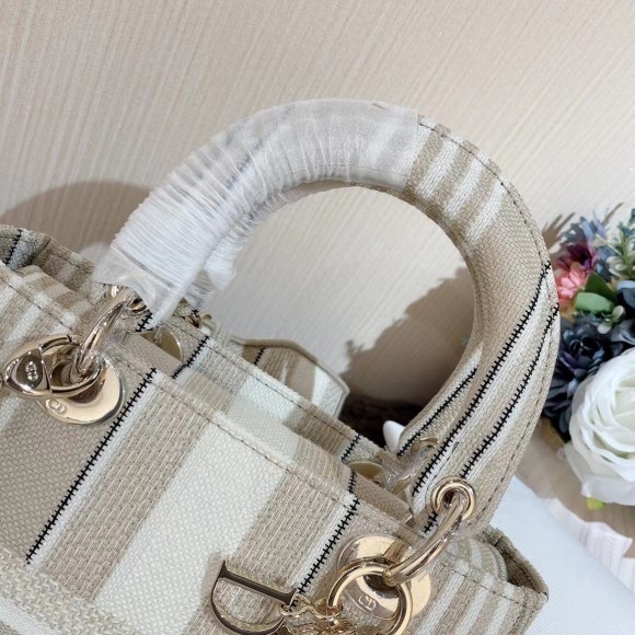 Dior Lady D-Lite Medium Bag In Beige Stripes Embroidery Dior Lady D-Lite Medium Bag In Beige Stripes Embroidery