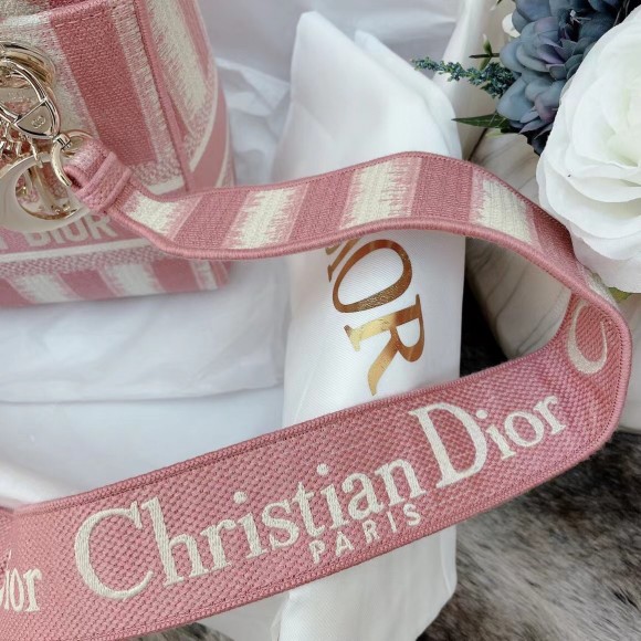 Dior Lady D-Lite Medium Bag In Pink D-Stripes Embroidery Dior Lady D-Lite Medium Bag In Pink D-Stripes Embroidery
