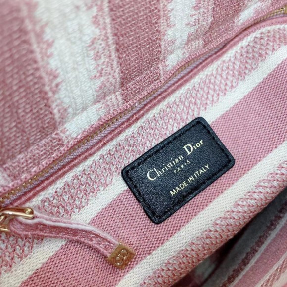 Dior Lady D-Lite Medium Bag In Pink D-Stripes Embroidery Dior Lady D-Lite Medium Bag In Pink D-Stripes Embroidery