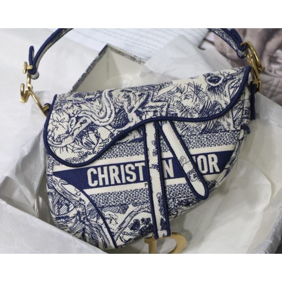 Dior Saddle Bag In Blue Toile de Jouy Embroidery Dior Saddle Bag In Blue Toile de Jouy Embroidery
