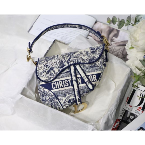 Dior Saddle Bag In Blue Toile de Jouy Embroidery Dior Saddle Bag In Blue Toile de Jouy Embroidery