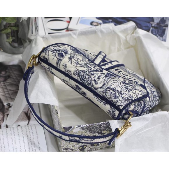 Dior Saddle Bag In Blue Toile de Jouy Embroidery Dior Saddle Bag In Blue Toile de Jouy Embroidery