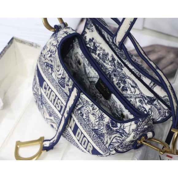 Dior Saddle Bag In Blue Toile de Jouy Embroidery Dior Saddle Bag In Blue Toile de Jouy Embroidery