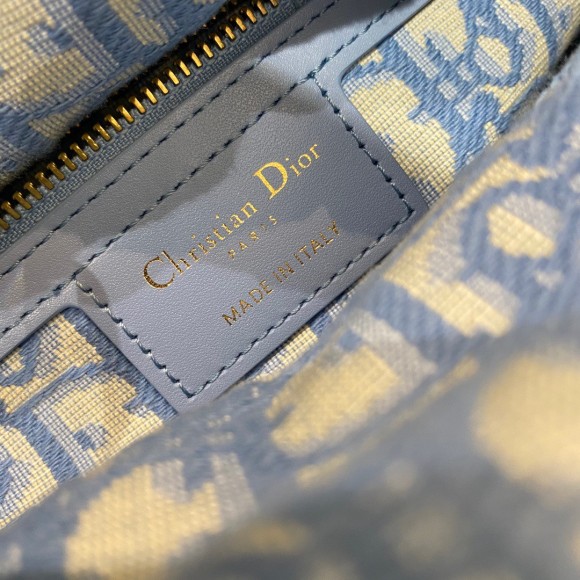 Dior Lady Dior Medium Bag in Wicker and Light Blue Oblique Jacquard Dior Lady Dior Medium Bag in Wicker and Light Blue Oblique Jacquard