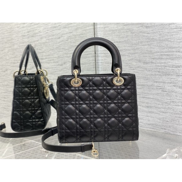 Dior Lady Dior Medium Bag in Noir Grained Calfskin Dior Lady Dior Medium Bag in Noir Grained Calfskin