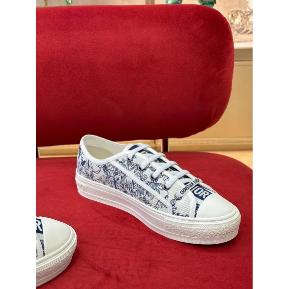 Dior Walk'n'Dior Sneakers In Blue Jardin d'Hiver Embroidered Cotton Dior Walk'n'Dior Sneakers In Blue Jardin d'Hiver Embroidered Cotton