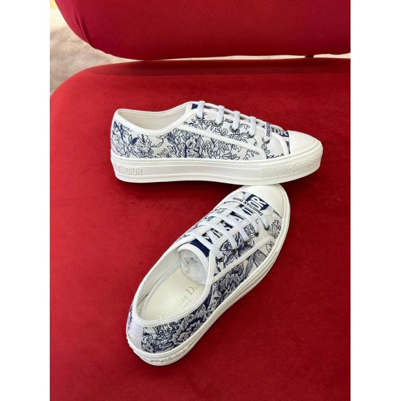 Dior Walk'n'Dior Sneakers In Blue Jardin d'Hiver Embroidered Cotton Dior Walk'n'Dior Sneakers In Blue Jardin d'Hiver Embroidered Cotton