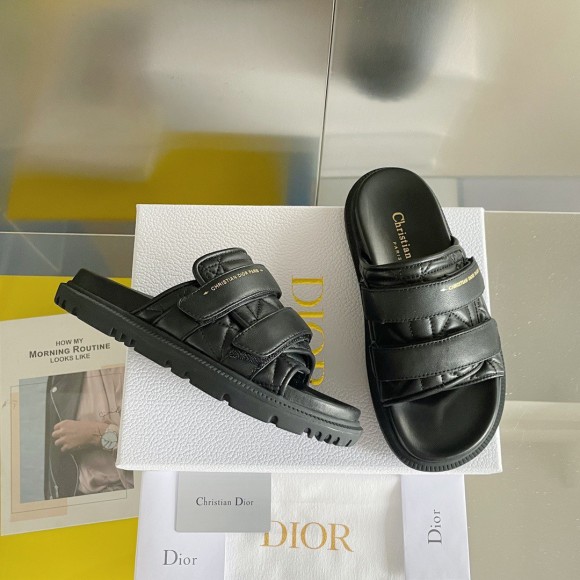 DIor Dio(r)evolution Slides Sandals In Black Cannage Calfskin DIor Dio(r)evolution Slides Sandals In Black Cannage Calfskin