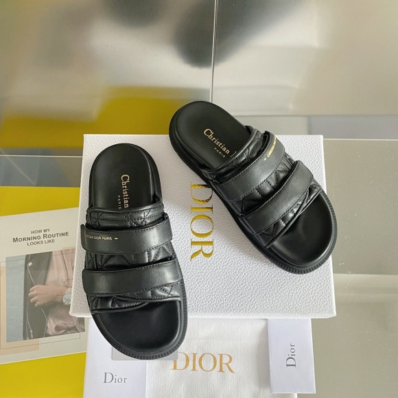 DIor Dio(r)evolution Slides Sandals In Black Cannage Calfskin DIor Dio(r)evolution Slides Sandals In Black Cannage Calfskin