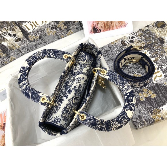 Dior Lady D-Lite Medium Bag In Blue Toile de Jouy Embroidery Dior Lady D-Lite Medium Bag In Blue Toile de Jouy Embroidery