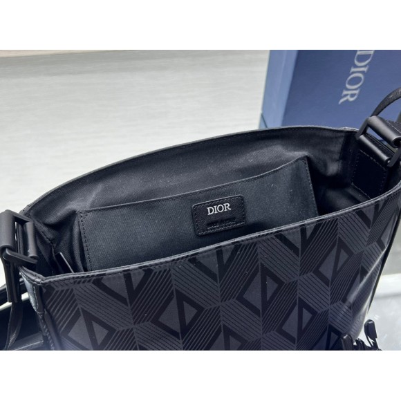 Dior Explorer Messenger Bag In Black CD Diamond Mirage Ski Capsule Nylon Dior Explorer Messenger Bag In Black CD Diamond Mirage Ski Capsule Nylon