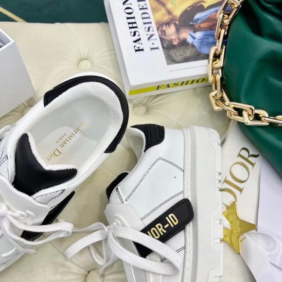 Dior Dior-ID Sneakers In White Leather with Black Strap Dior Dior-ID Sneakers In White Leather with Black Strap