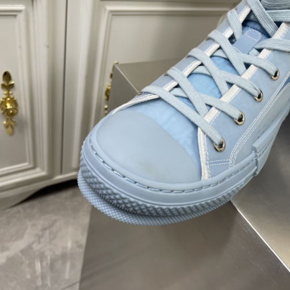 Dior Men's B23 High-top Sneakers In Ligth Blue Oblique Canvas Dior Men's B23 High-top Sneakers In Ligth Blue Oblique Canvas
