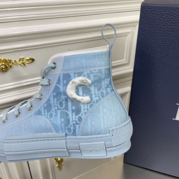 Dior Men's B23 High-top Sneakers In Ligth Blue Oblique Canvas Dior Men's B23 High-top Sneakers In Ligth Blue Oblique Canvas