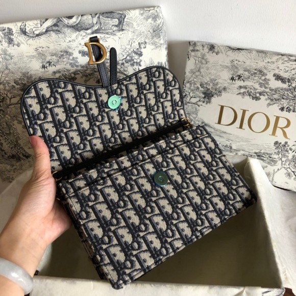 Dior Saddle Chain Pouch In Blue Dior Oblique Jacquard Dior Saddle Chain Pouch In Blue Dior Oblique Jacquard