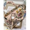 Dior Lady D-Lite Medium Bag In Beige Raffia Embroidered with Dior Petites Fleurs