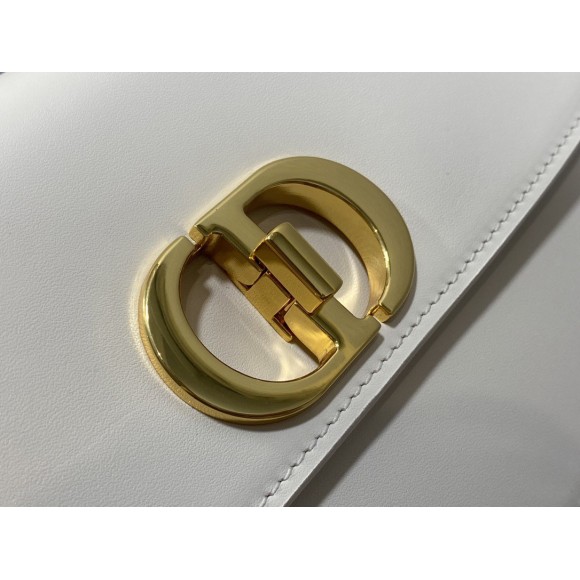 Dior 30 Montaigne Avenue Bag In White Box Calfskin Dior 30 Montaigne Avenue Bag In White Box Calfskin