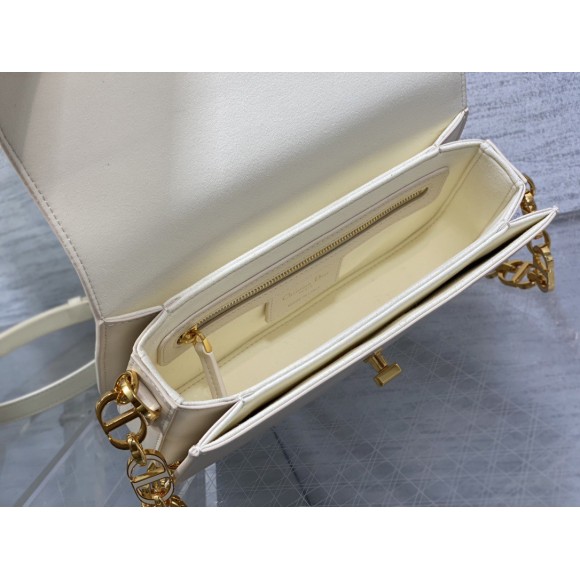 Dior 30 Montaigne Avenue Bag In White Box Calfskin Dior 30 Montaigne Avenue Bag In White Box Calfskin