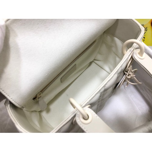 Dior Lady Dior Medium Bag In White Ultramatte Cannage Calfskin Dior Lady Dior Medium Bag In White Ultramatte Cannage Calfskin