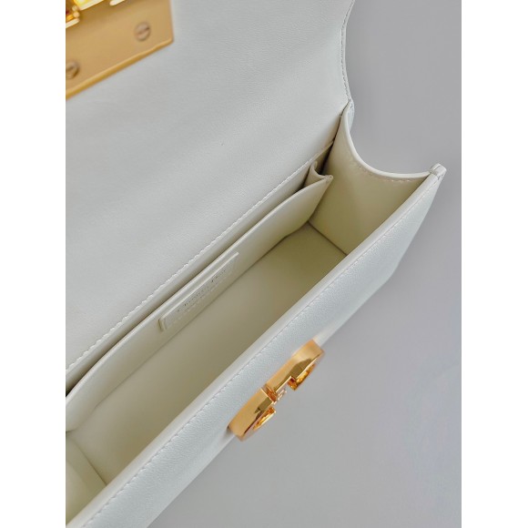 Dior 30 Montaigne East-West Bag with Chain in White Calfskin Dior 30 Montaigne East-West Bag with Chain in White Calfskin