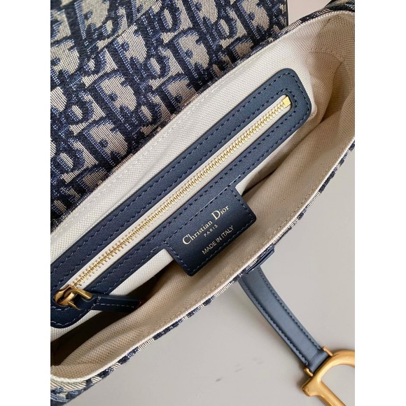 Dior Saddle Bag with Strap in Blue Oblique Jacquard Dior Saddle Bag with Strap in Blue Oblique Jacquard