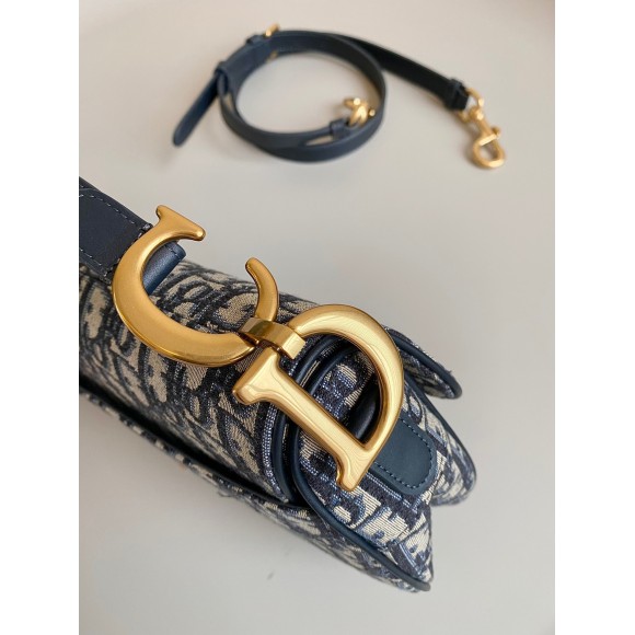 Dior Saddle Bag with Strap in Blue Oblique Jacquard Dior Saddle Bag with Strap in Blue Oblique Jacquard