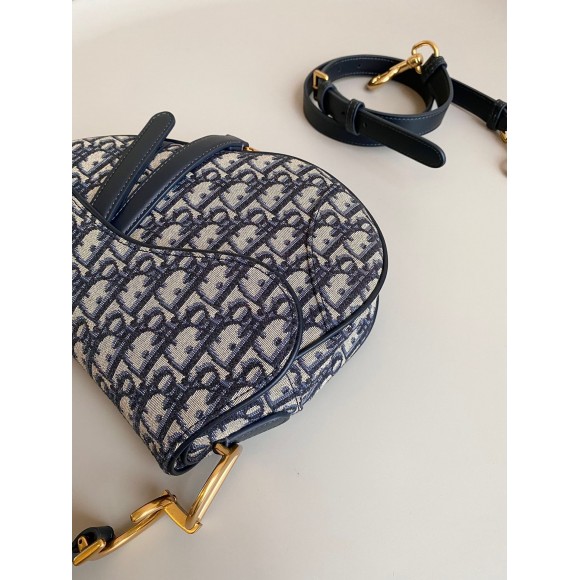 Dior Saddle Bag with Strap in Blue Oblique Jacquard Dior Saddle Bag with Strap in Blue Oblique Jacquard