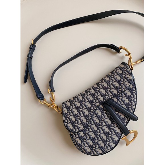 Dior Saddle Bag with Strap in Blue Oblique Jacquard Dior Saddle Bag with Strap in Blue Oblique Jacquard