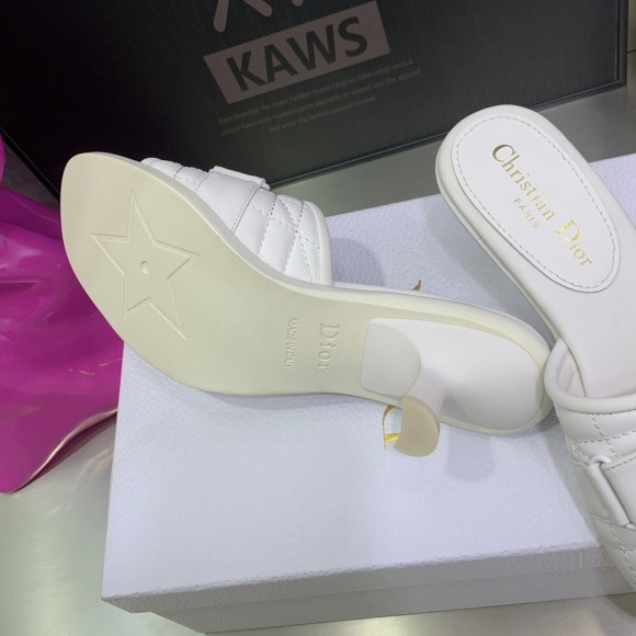 Dior Dio(r)evolution Heeled Slides In White Calfskin Dior Dio(r)evolution Heeled Slides In White Calfskin