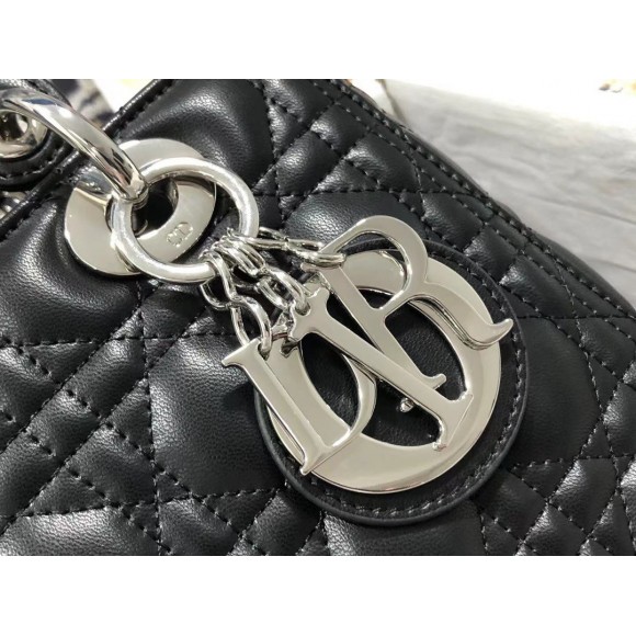 Dior Lady Dior Medium Bag In Noir Cannage Lambskin Dior Lady Dior Medium Bag In Noir Cannage Lambskin
