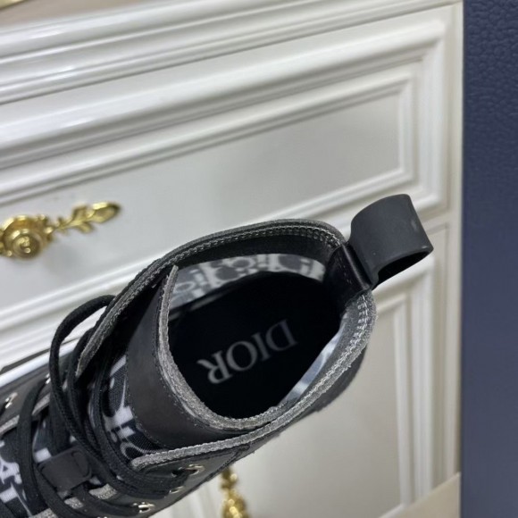 Dior Men's B23 High-top Sneakers In Black Oblique Canvas Dior Men's B23 High-top Sneakers In Black Oblique Canvas