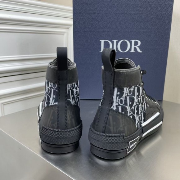 Dior Men's B23 High-top Sneakers In Black Oblique Canvas Dior Men's B23 High-top Sneakers In Black Oblique Canvas
