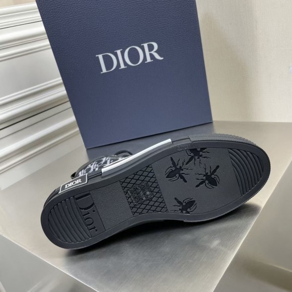 Dior Men's B23 High-top Sneakers In Black Oblique Canvas Dior Men's B23 High-top Sneakers In Black Oblique Canvas