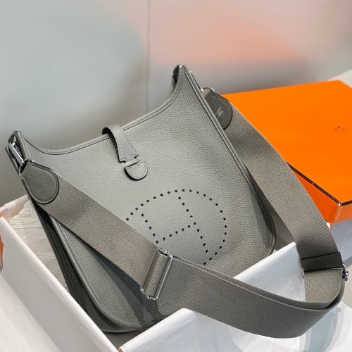 Hermes Evelyne III 29 Bag in Gris Meyer Clemence Leather Hermes Evelyne III 29 Bag in Gris Meyer Clemence Leather