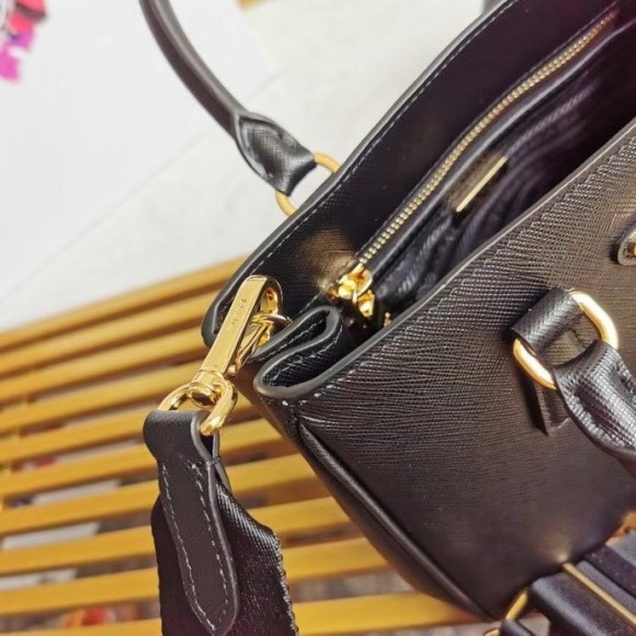 Prada Galleria Mini Bag In Black Saffiano Leather Prada Galleria Mini Bag In Black Saffiano Leather
