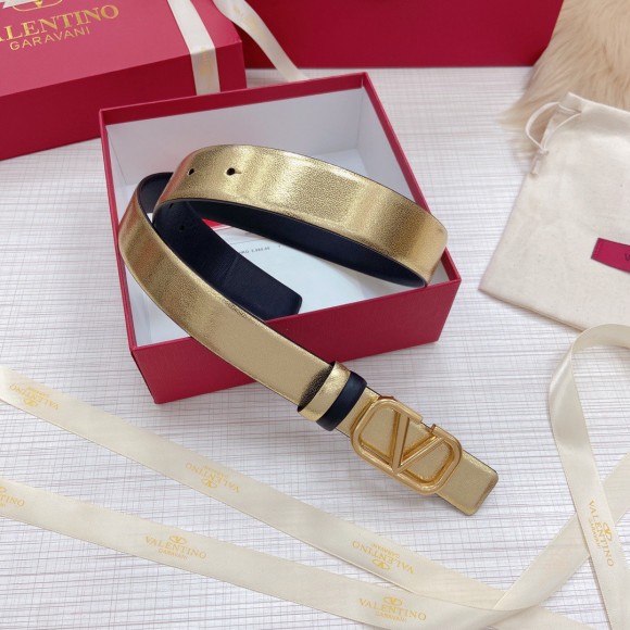 Valentino VLogo Reversible Belt 30mm in Black and Gold Metallic Calfskin Valentino VLogo Reversible Belt 30mm in Black and Gold Metallic Calfskin