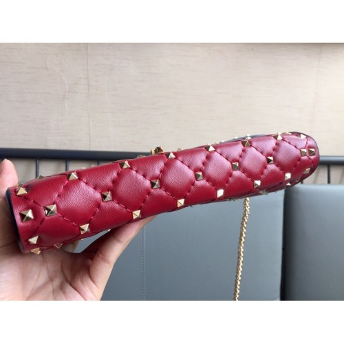 Valentino Rockstud Spike Crossbody Clutch Bag In Red Lambskin Valentino Rockstud Spike Crossbody Clutch Bag In Red Lambskin